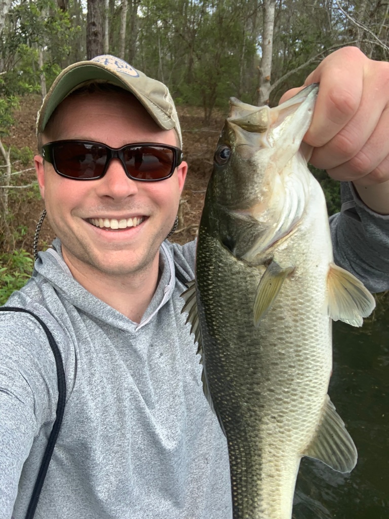 I usually get skunked when I go fishing wanting to try different techniques  what are your two top confidence baits for a large mouth? : r/bassfishing